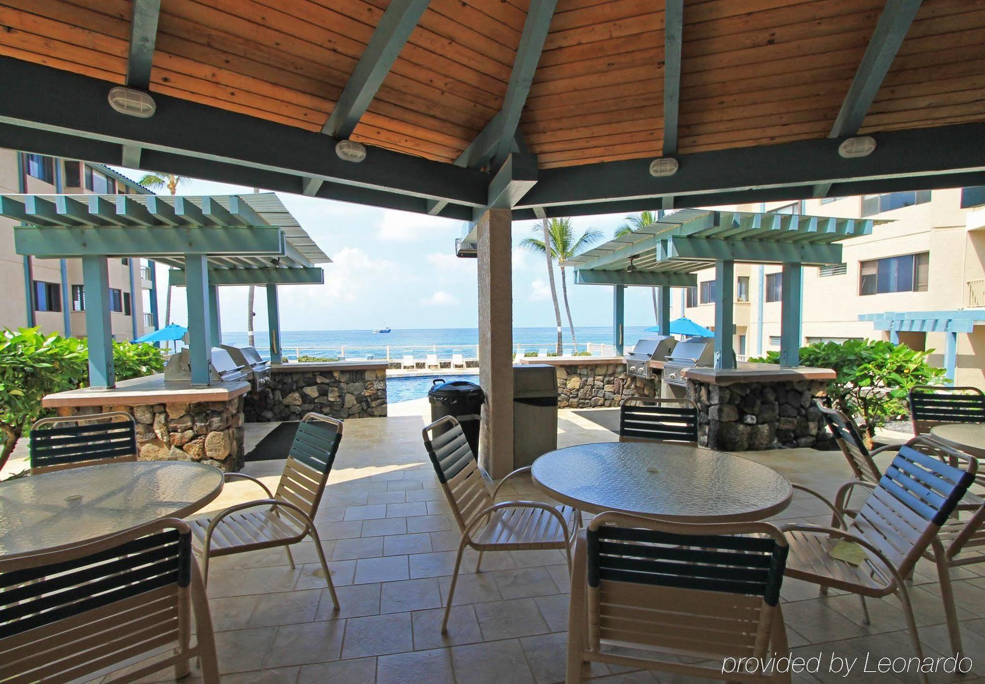 Castle At Kona Reef Aparthotel Kailua-Kona Exterior photo