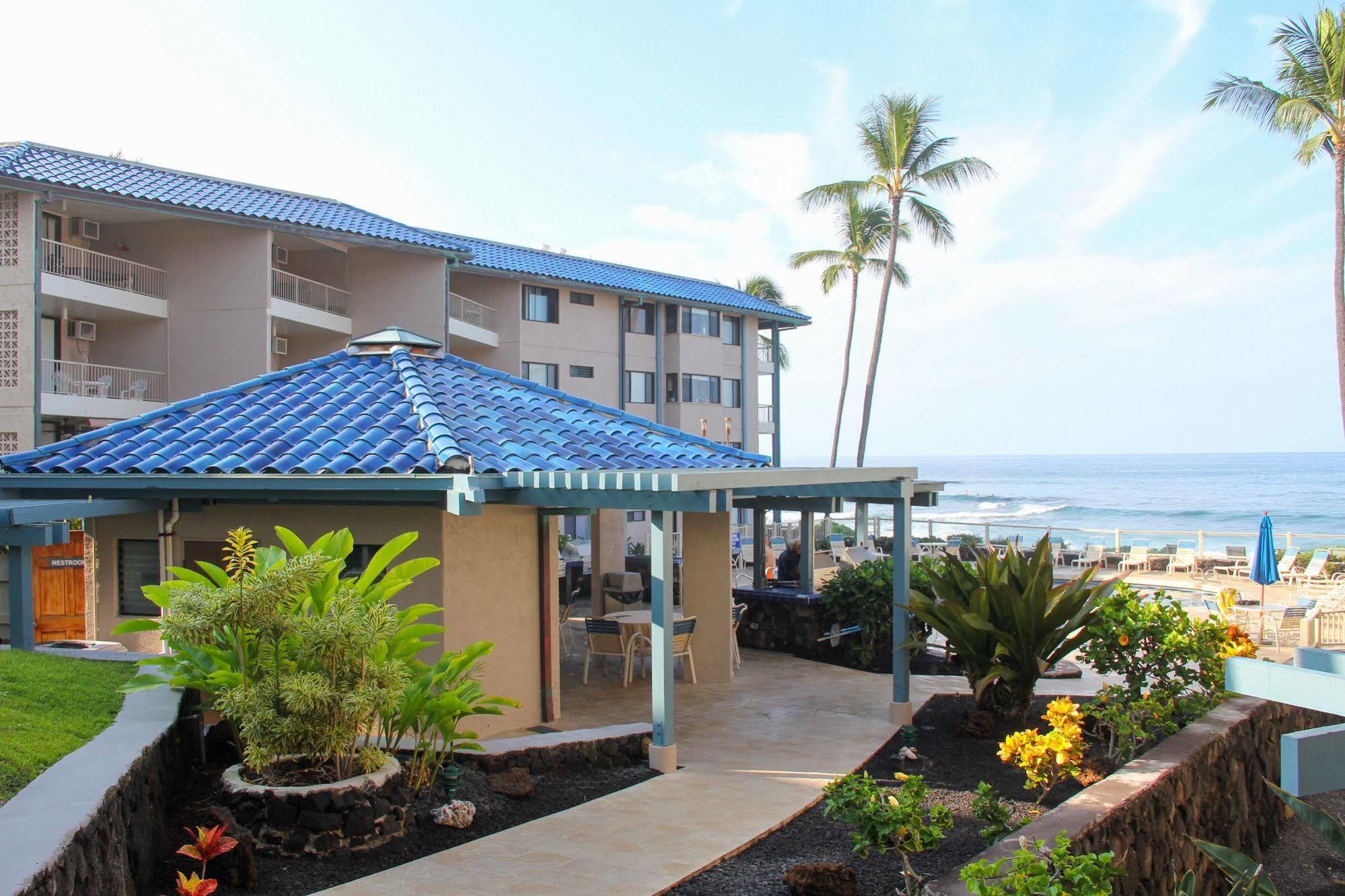 Castle At Kona Reef Aparthotel Kailua-Kona Exterior photo